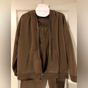 NWT- Cozy Brown Zip Hoodie 3 pc Sweatpants Set-
